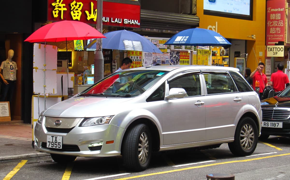 BYD e6